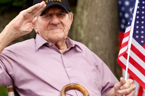 Senior care for veterans ensures comfort and assistance in their daily life.